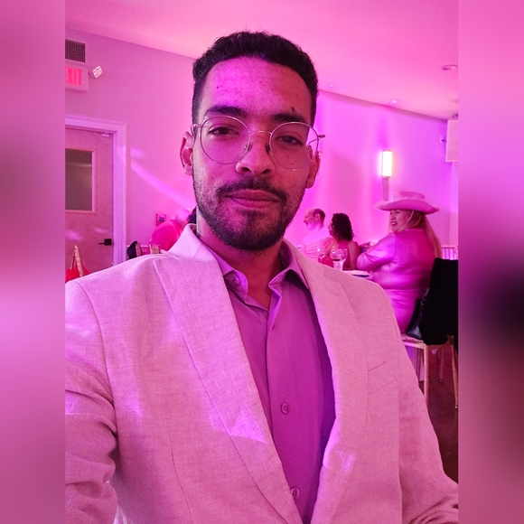 Meet your Posher, Luigi - Picture 1 of 1